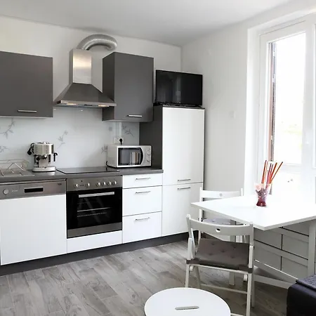 Jasmine's Flat Jb1 Апартаменты *